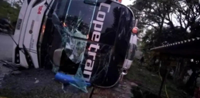 Accidente fatal de bus Copetrán en San José de Pare: dos muertos y cuatro heridos identificados