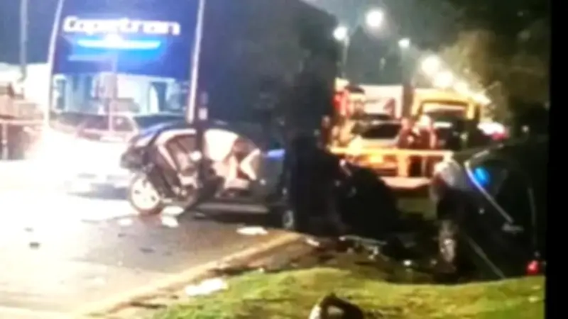 Accidente fatal en Bogotá-Chía: Mujer muere y otra queda grave tras choque de vehículo de lujo