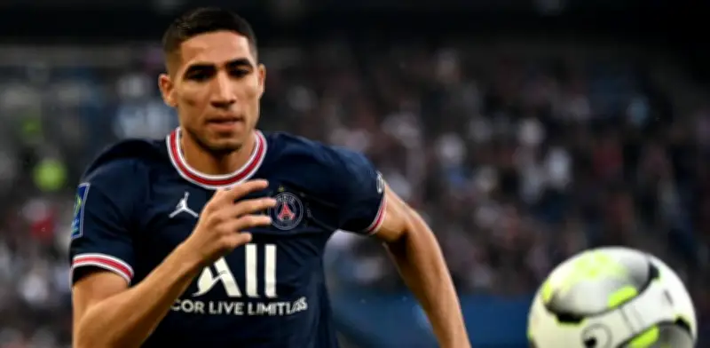 Achraf Hakimi, estrella del PSG, enfrentará juicio por presunta violación tras denuncia de 2023
