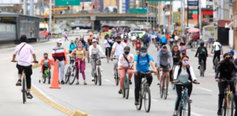 Activistas de Nueva York buscan replicar la ciclovía de Bogotá como modelo de movilidad sostenible