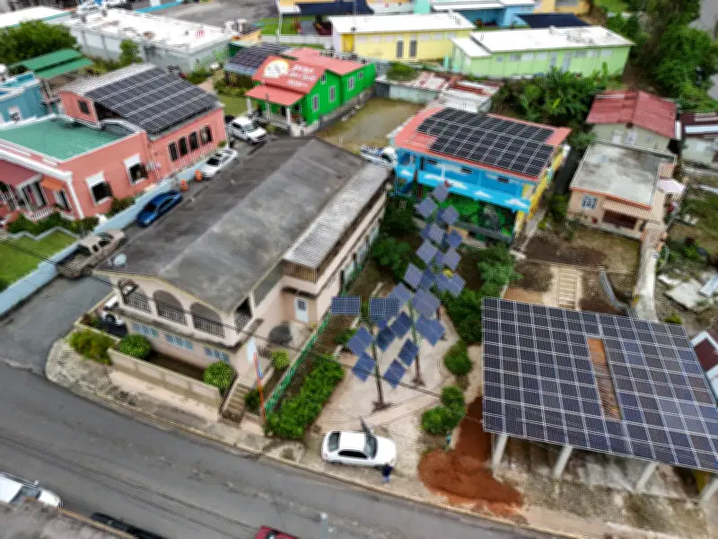 Adjuntas, Puerto Rico: La comunidad construye autonomía energética como respuesta a la crisis eléctrica