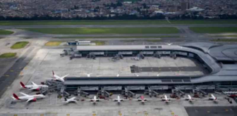 Aerolíneas alertan sobre tiquetes más caros por cambios en slots de El Dorado