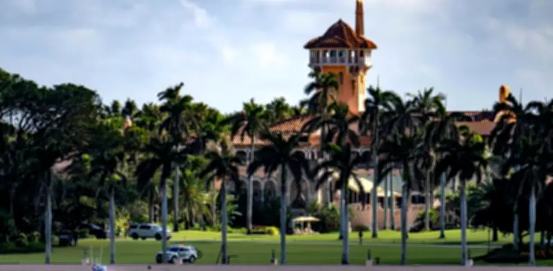 Agentes de seguridad abaten a hombre armado que irrumpió en residencia de Trump en Florida