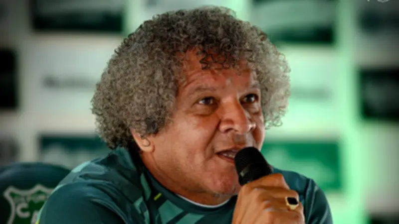 Alberto Gamero se confunde ante extraña pregunta sobre gol de hace un año