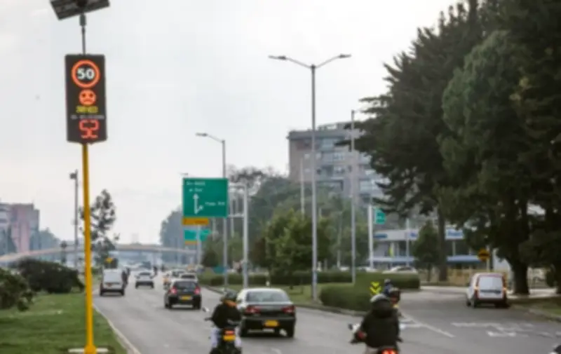 Alcalde de Bogotá diagnostica problemas de movilidad pero no aplica soluciones efectivas