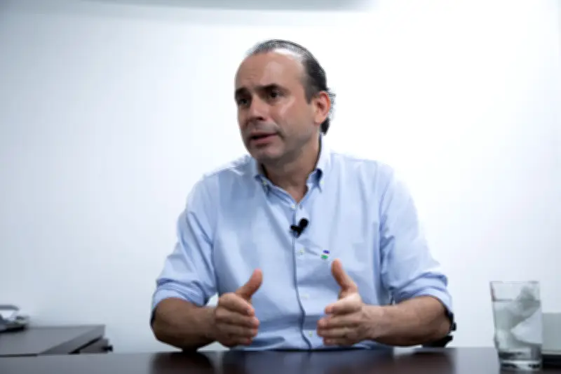 Alcalde de Cali, Alejandro Eder, analiza seguridad, tren y narcotráfico en entrevista