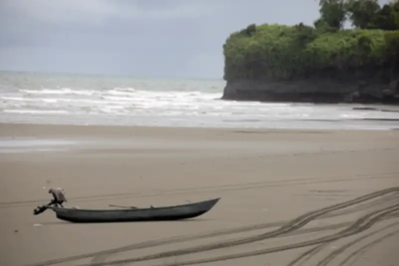 Alerta por mareas altas en el Pacífico colombiano: riesgo de inundaciones en zonas costeras