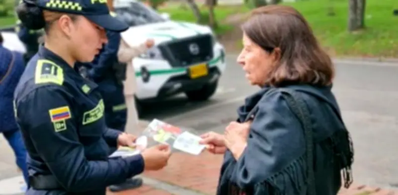Alertan sobre estafas con cheques sin fondos y comprobantes falsos en ventas digitales en Bogotá