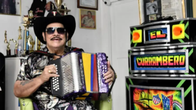 Aníbal 'Sensación' Velásquez recibe el máximo galardón del Carnaval de Barranquilla