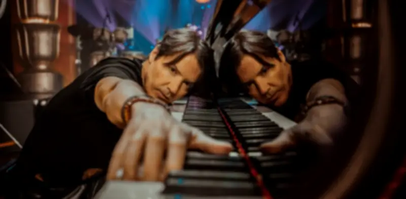 Arthur Hanlon presentará concierto en Bogotá con Cepeda, Jara y Medrano como invitados