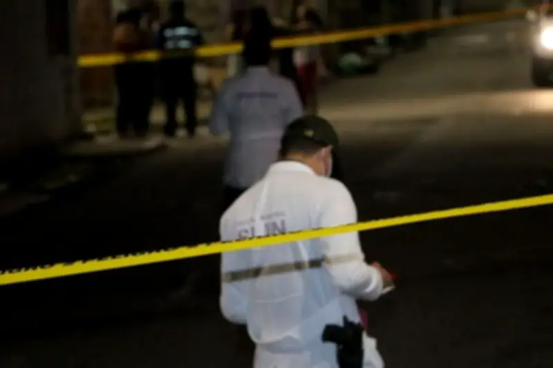 Atacan con arma traumática a hombre que conducía motocicleta en barrio de Girón