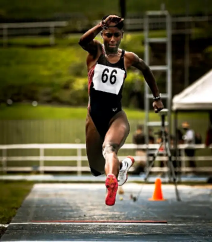 Atleta bolivarense Gregoria Gómez enfrenta lesión tras atraco que pone en riesgo su carrera deportiva