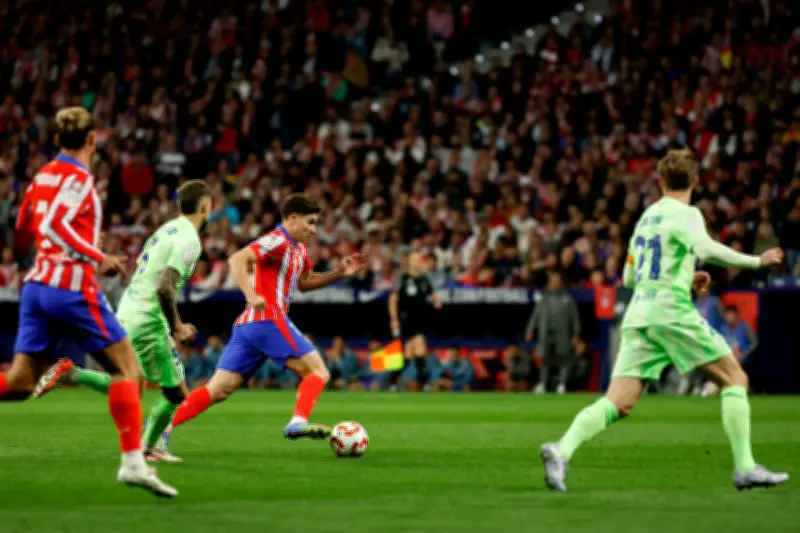 Atlético de Madrid domina el primer tiempo con goles contundentes ante Barcelona