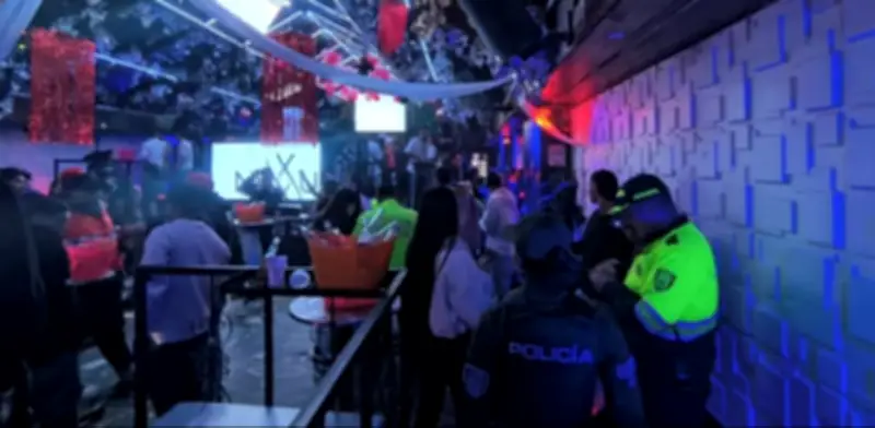 Autoridades sellan bar en Restrepo tras hallar a tres menores consumiendo alcohol y drogas