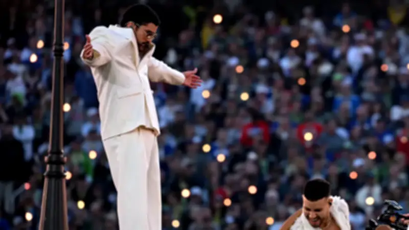 Bad Bunny archiva su Instagram tras histórico show en el Super Bowl y críticas de Trump