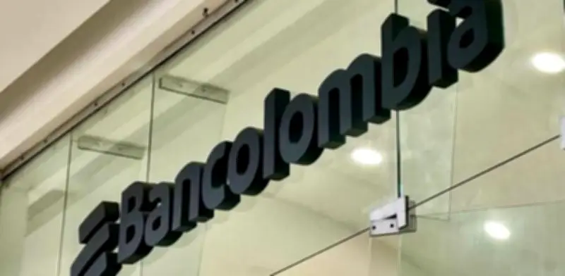 Bancolombia enfrenta denuncias por transacciones inusuales tras fallas en su aplicación móvil