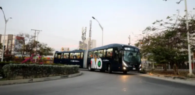 Barranquilla activa la 'Ruta Carnavalera' de Transmetro para facilitar acceso a desfiles de la Vía 40