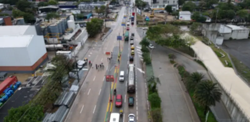Barranquilla levanta pico y placa en vía 40 tras finalizar desmontaje de palcos del Carnaval