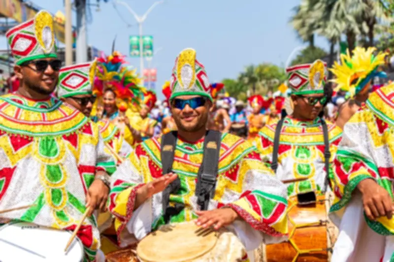 Batalla de Flores 2026: 14.000 danzantes iluminan el Carnaval de Barranquilla