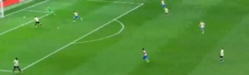 Blooper de Joan García en duelo ante Atlético deja perplejos a aficionados