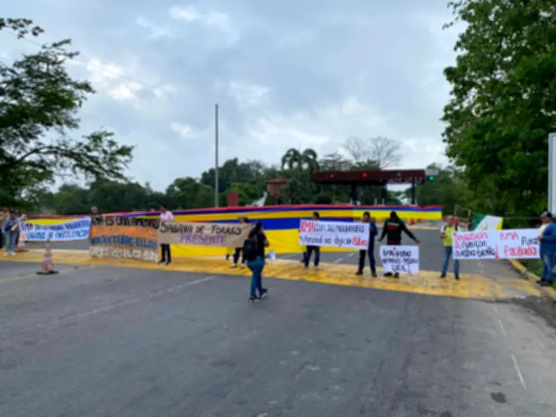 Bloqueos de volqueteros en Magdalena Medio: Tres días de protestas y diálogo con ANI