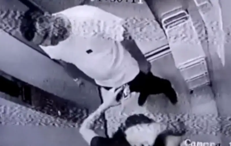 Brutal agresión en ascensor de Montería: hombre golpeó a su pareja hasta dejarla inconsciente