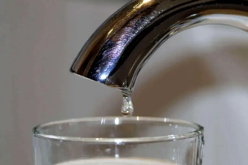 Cambio de coloración en agua de Bogotá por trabajos en planta Tibitoc