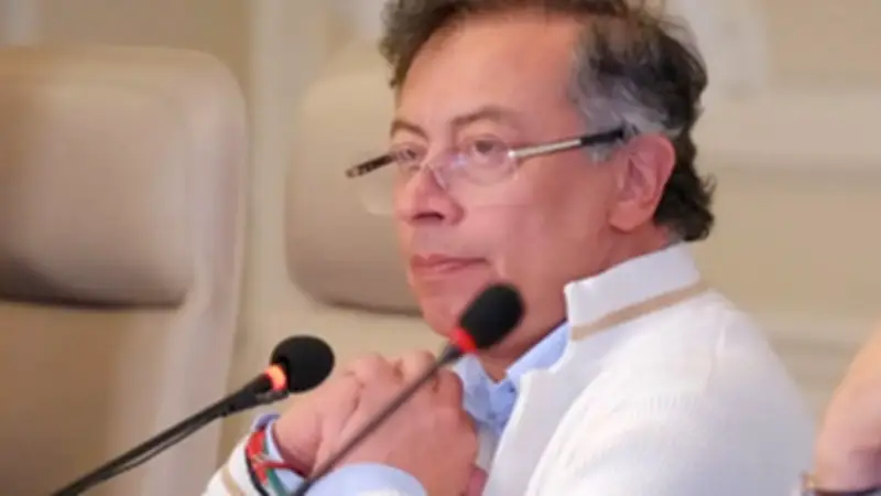 Cambio Radical acusa a Petro de tomar decisiones solo para dar golpes de opinión pública