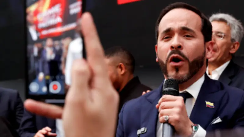 Campaña de Abelardo de la Espriella denuncia amenazas del ELN, pero guerrilla las desmiente