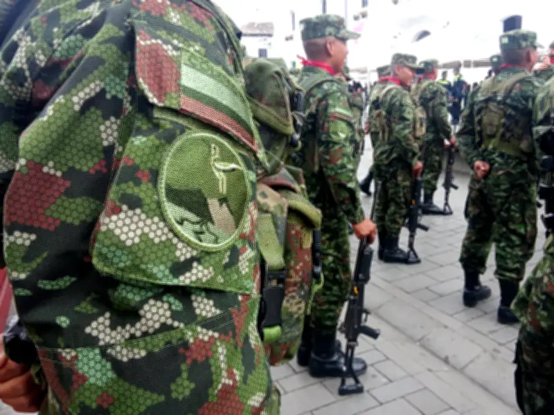 Campesinos atrapados en intensos combates entre Ejército y disidencias Farc en Caloto, Cauca