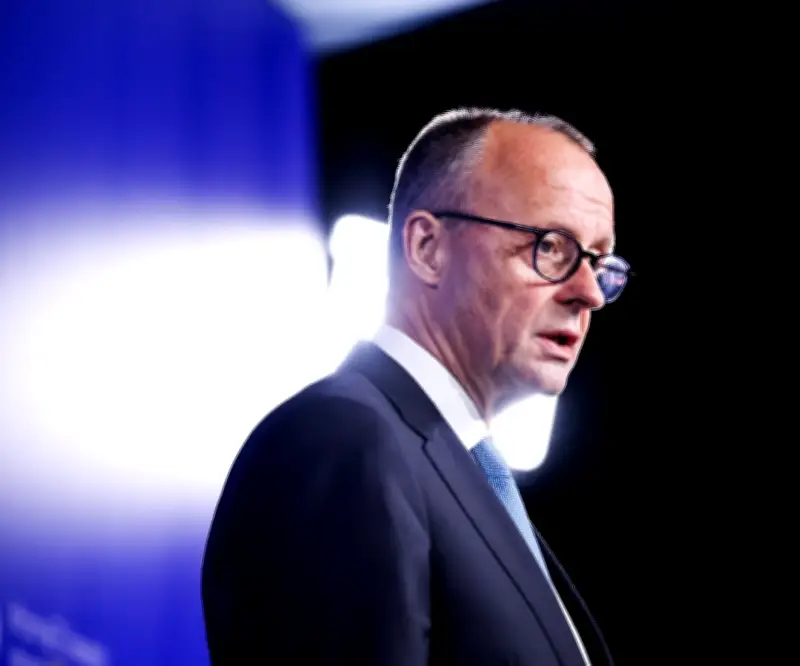 Canciller alemán Friedrich Merz enfrenta complejo desafío económico en su primer viaje oficial a China