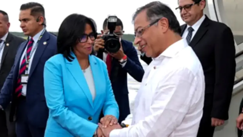 Cancillerías de Colombia y Venezuela acuerdan fecha y lugar para reunión entre Petro y Delcy Rodríguez
