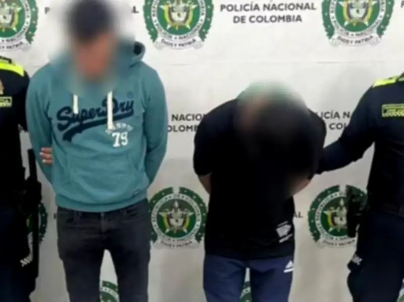 Capturan a dos presuntos homicidas en Bucaramanga tras incautar revólver y vehículo