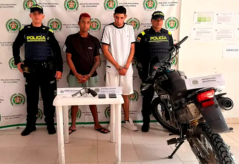 Capturan a dos presuntos sicarios del Clan del Golfo en Magdalena con arma vinculada a homicidios