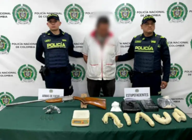 Capturan a hombre de 62 años con armas y 5 kilos de cocaína tras riña en restaurante de Bosa