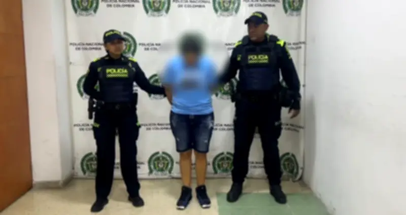 Capturan a mujer de 35 años en Bucaramanga por hurto calificado tras verificación policial