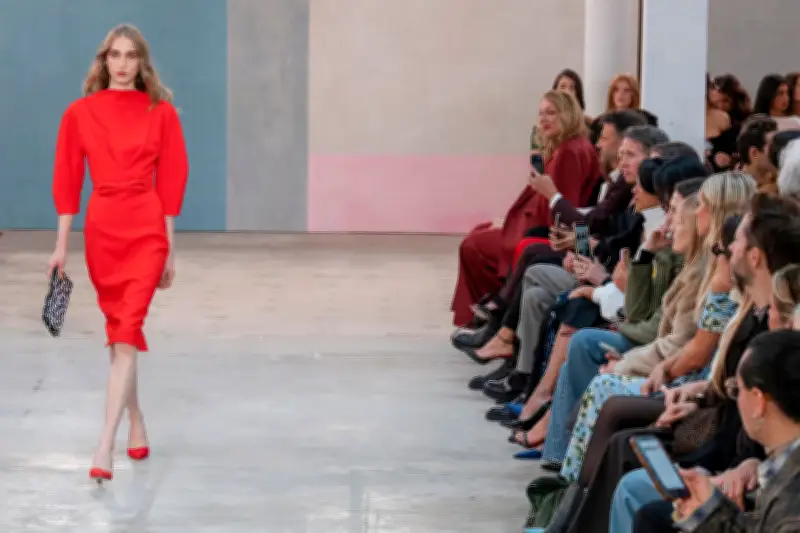 Carolina Herrera deslumbra en Nueva York con colección inspirada en la elegancia colombiana