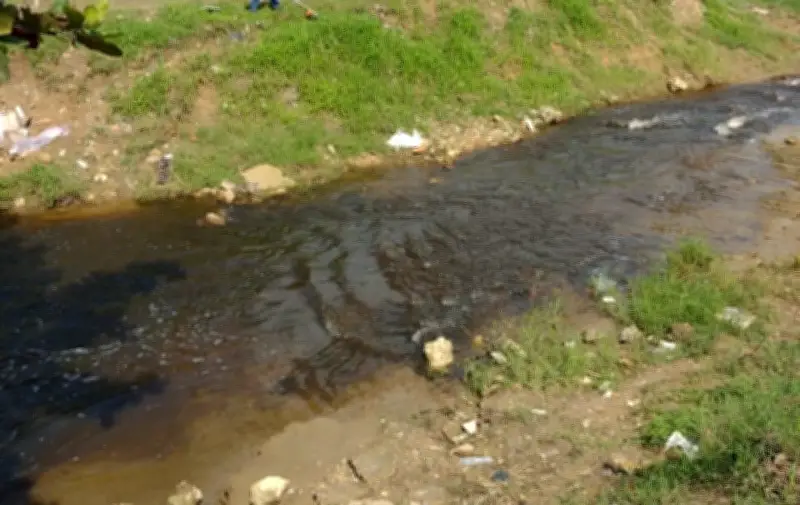 Cartagena: Ciudadano exige retomar obras en canales Chiamaría para frenar inundaciones en El Pozón