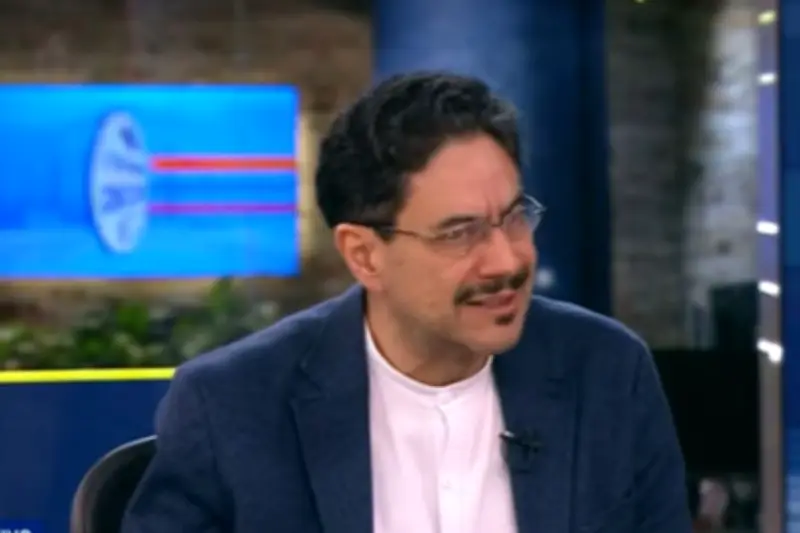 Cepeda admite alta probabilidad de corrupción en su eventual gobierno y detalla su plan de acción