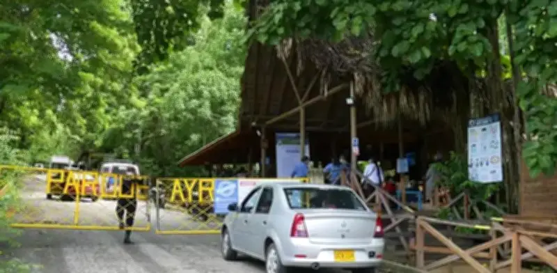 Cierre Indefinido del Parque Tayrona: Amenazas y Bloqueos Obligan a Medida Extrema