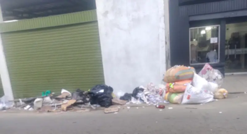 Cinco puntos críticos donde el caos de los basuriegos afecta a Bucaramanga