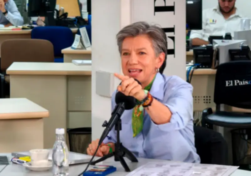 Claudia López destaca civismo histórico de Cali sin necesidad de fotomultas