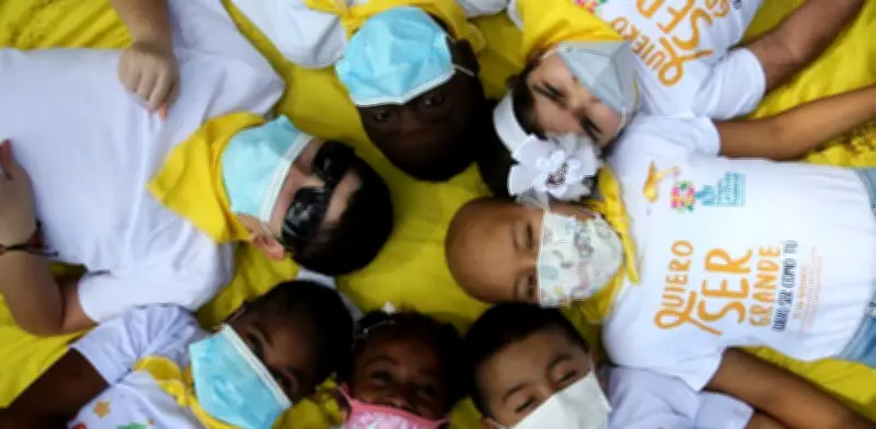 Cáncer infantil en Colombia: 2.000 casos anuales y el apoyo familiar como pilar del tratamiento