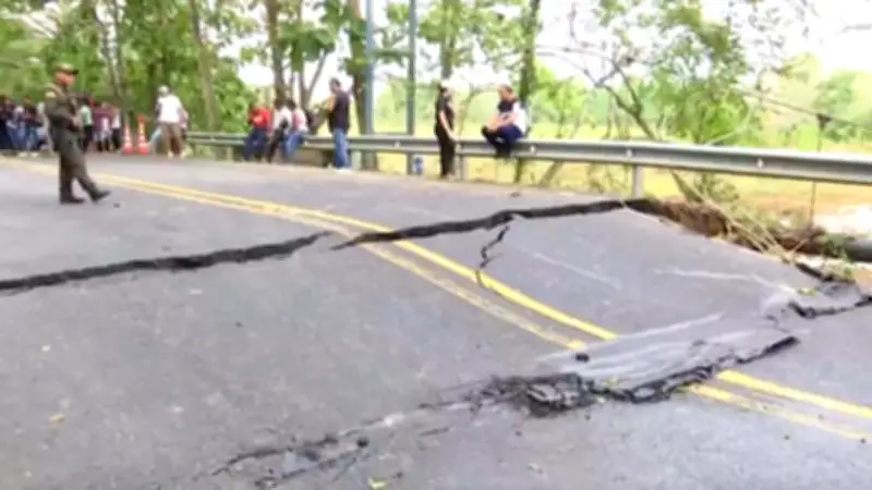Colapso del puente Jalisco en Arboletes deja 8.000 damnificados y aisla 8 corregimientos