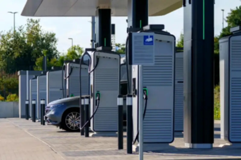 Colombia avanza en estandarización de carga para vehículos eléctricos comerciales