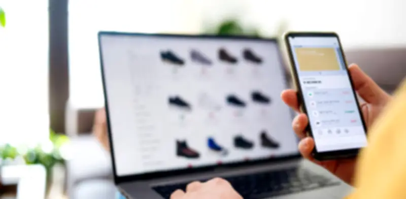 Comercio Electrónico Mundial Creció 28% en 2025, pero Reembolsos Generan Pérdidas Millonarias