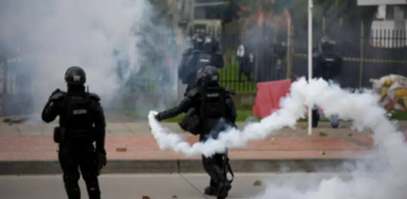 Condenan a agente de la Undmo por causar pérdida de ojo a joven en protesta de Bogotá