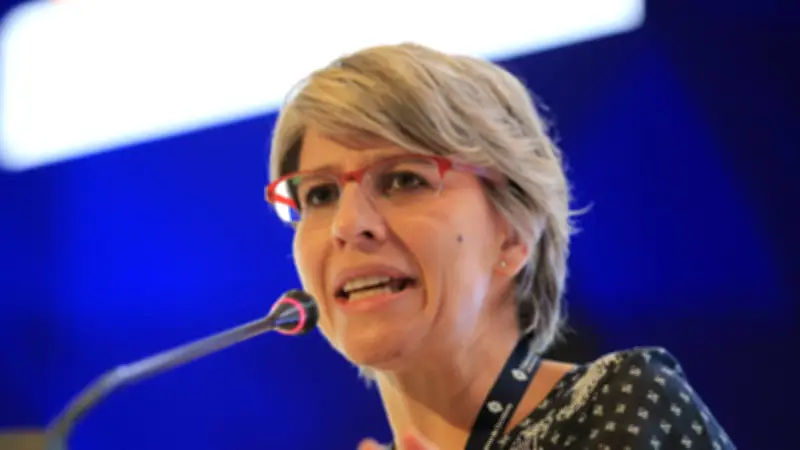 Confianza del consumidor colombiano retrocede en enero 2026, pero mantiene fuerte avance anual