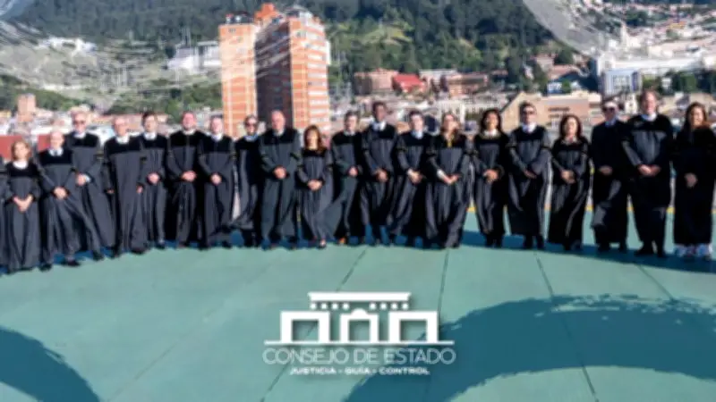 Consejo de Estado suspende aumento salarial de Petro: efectos en precios y obligaciones