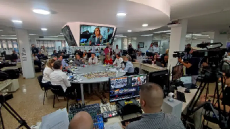 Consulta de las Soluciones: López y Huertas debaten seguridad e infraestructura en el Valle